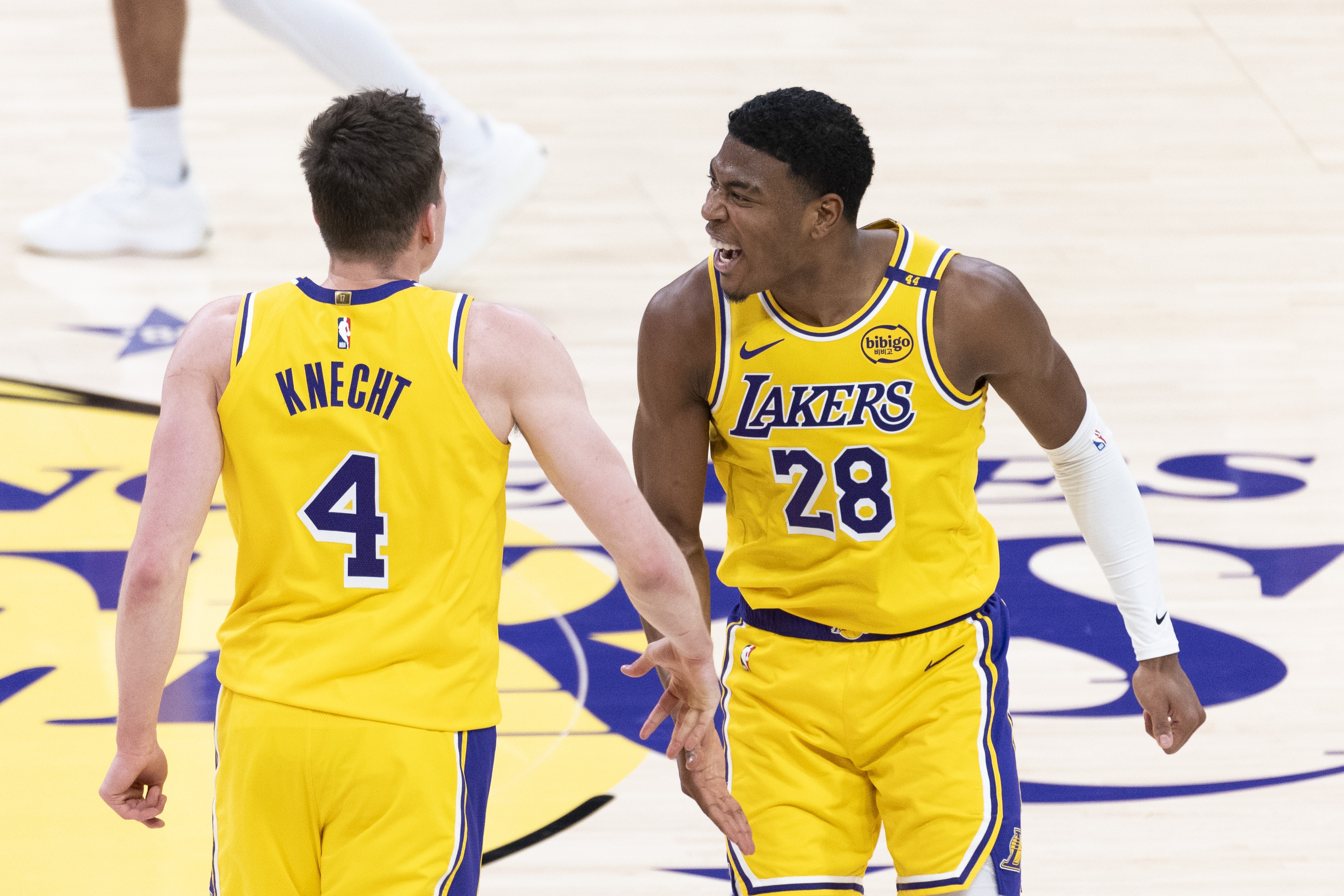 APP下载-湖人或送出克内&amp;八村全力追求亨特 嘴哥&amp;库明加&amp;字母也均传出流言